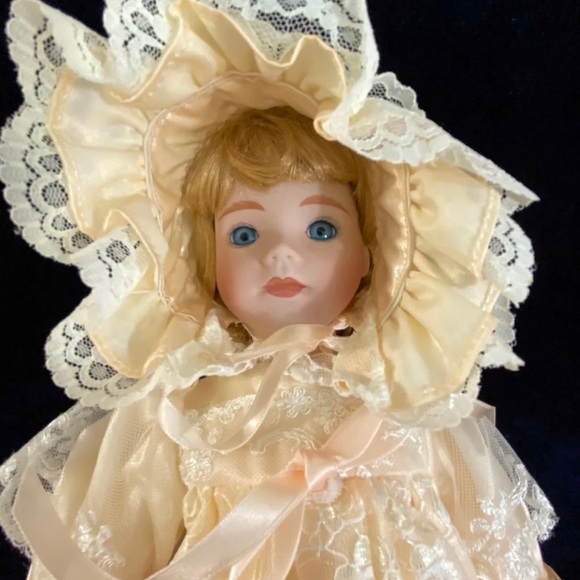 Vintage 1980’s Bradley’s Doll Ginger - Picture 1 of 9